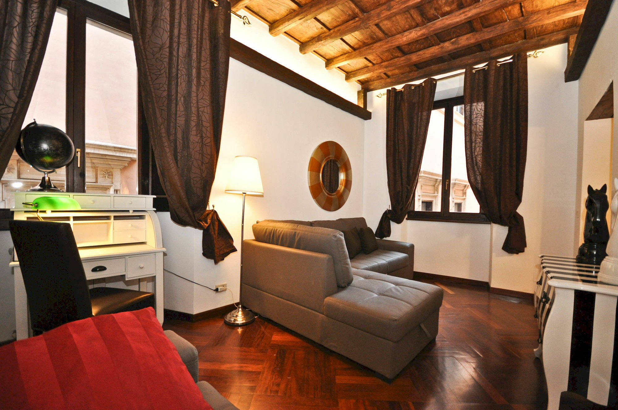 Holiday Rome - Spanish Steps Apartment *
